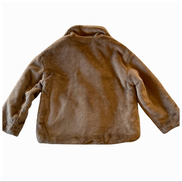 The Lindsi Plush Soft Jacket - Picture 12 of 15